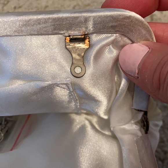 Never used night out purse. Off white. - Picture 5 of 8